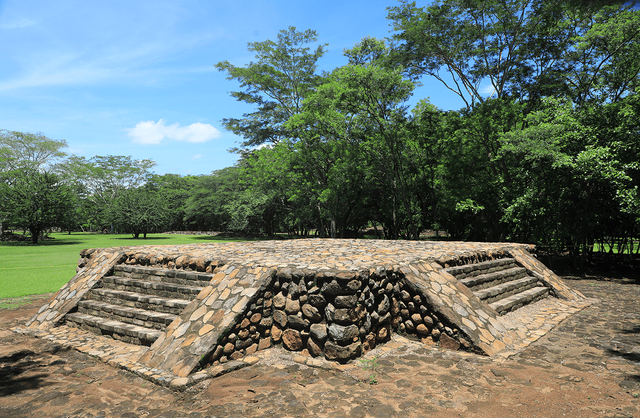 Cihuatán & Suchitoto